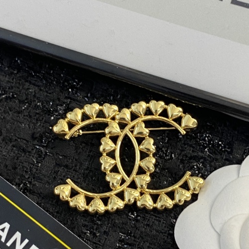 Chanel Brooches For Women #1234190 $29.00 USD, Wholesale Replica Chanel Brooches