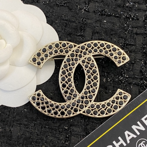 Chanel Brooches  For Women #1234195 $34.00 USD, Wholesale Replica Chanel Brooches