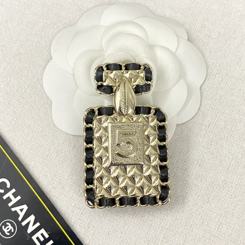 Chanel Brooches For Women #1234755 $32.00 USD, Wholesale Replica Chanel Brooches