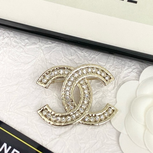 Replica Chanel Brooches For Women #1234804 $34.00 USD for Wholesale