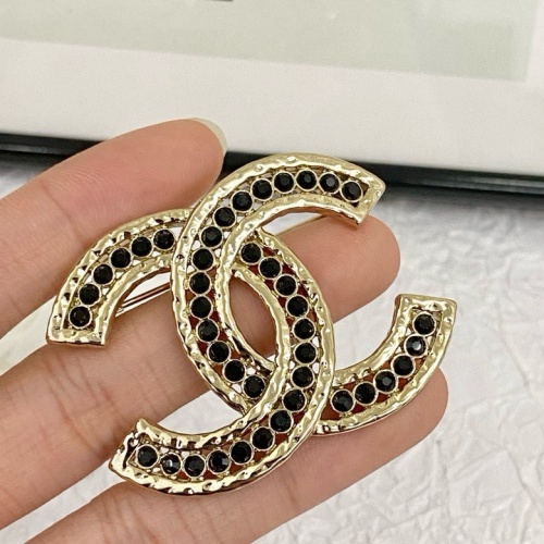 Replica Chanel Brooches For Women #1234805 $34.00 USD for Wholesale