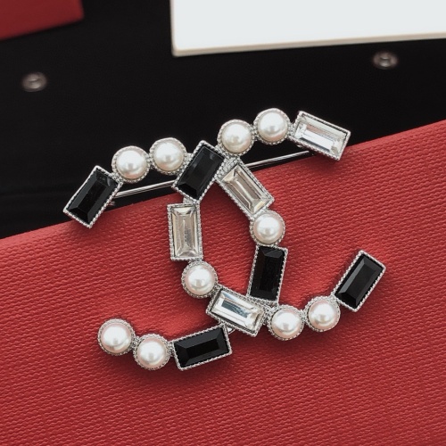 Chanel Brooches For Women #1234968 $27.00 USD, Wholesale Replica Chanel Brooches