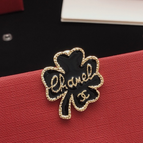 Chanel Brooches For Women #1234977 $29.00 USD, Wholesale Replica Chanel Brooches