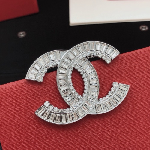 Chanel Brooches For Women #1234983 $32.00 USD, Wholesale Replica Chanel Brooches