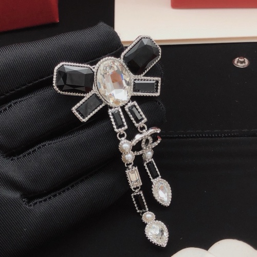 Replica Chanel Brooches For Women #1234993 $32.00 USD for Wholesale