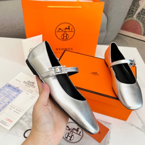 Replica Hermes Flat Shoes For Women #1236584 $98.00 USD for Wholesale