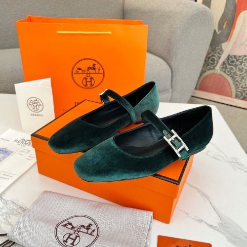 Replica Hermes Flat Shoes For Women #1236593 $98.00 USD for Wholesale