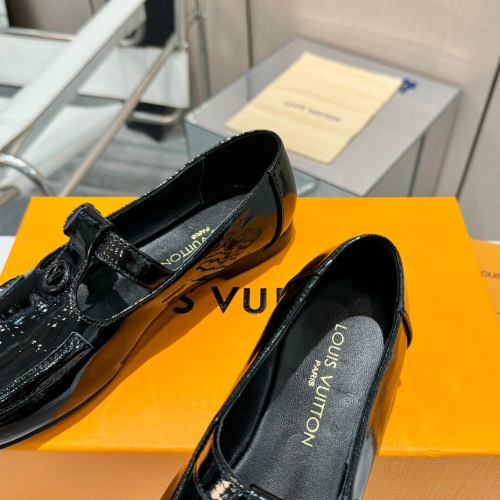 Replica Louis Vuitton Flat Shoes For Women #1236671 $115.00 USD for Wholesale