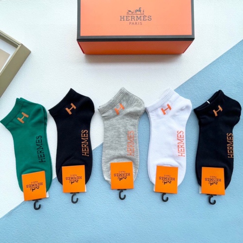 Hermes Socks #1237745 $27.00 USD, Wholesale Replica Hermes Socks