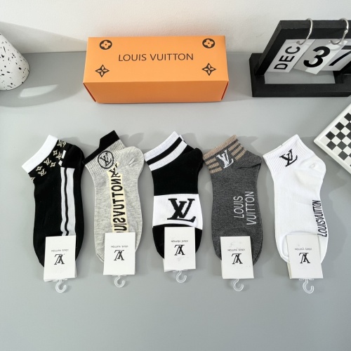 Louis Vuitton LV Socks #1237771 $27.00 USD, Wholesale Replica Louis Vuitton LV Socks