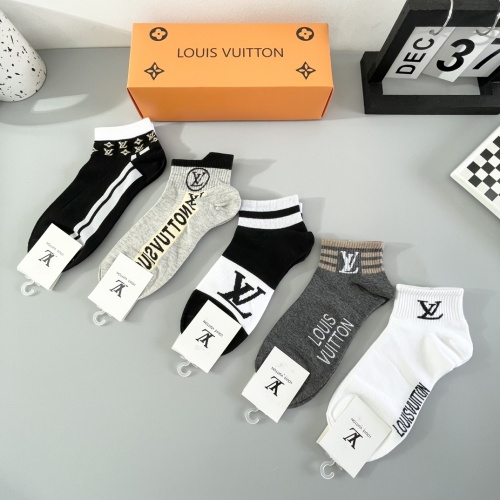 Replica Louis Vuitton LV Socks #1237771 $27.00 USD for Wholesale