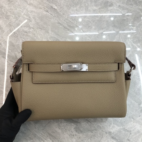 Replica Hermes AAA Quality Messenger Bags For Women #1238672 $96.00 USD for Wholesale