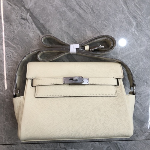 Hermes AAA Quality Messenger Bags For Women #1238674 $96.00 USD, Wholesale Replica Hermes AAA Quality Messenger Bags