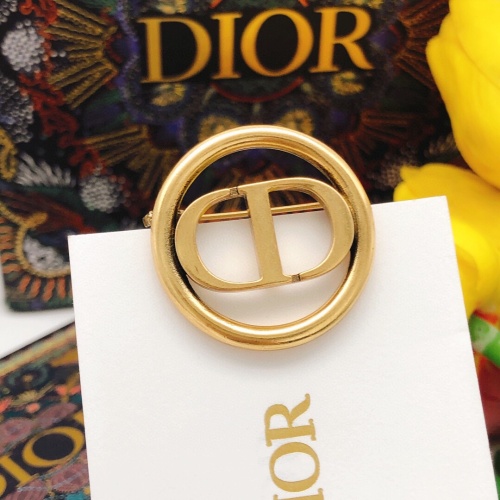 Christian Dior Brooches For Women #1238935 $25.00 USD, Wholesale Replica Christian Dior Brooches