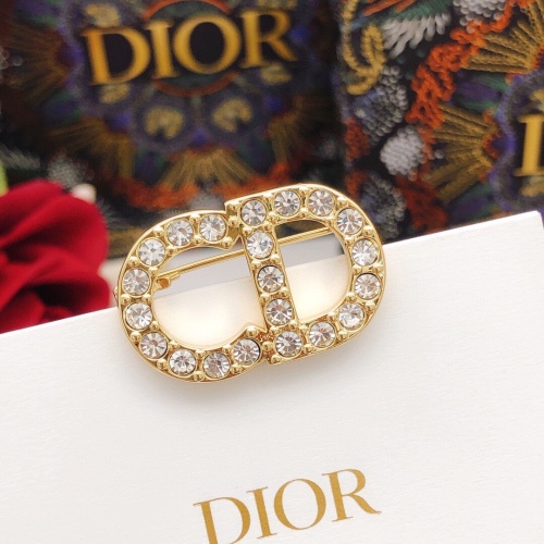 Christian Dior Brooches For Women #1238936 $27.00 USD, Wholesale Replica Christian Dior Brooches