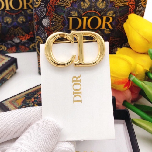 Replica Christian Dior Brooches For Women #1238937 $27.00 USD for Wholesale