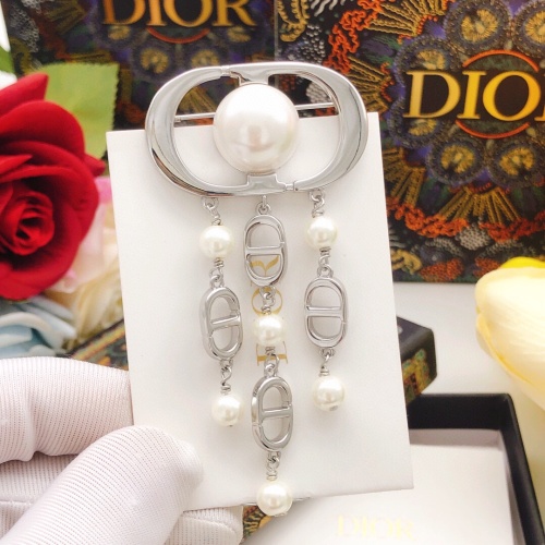 Christian Dior Brooches For Women #1238948 $32.00 USD, Wholesale Replica Christian Dior Brooches