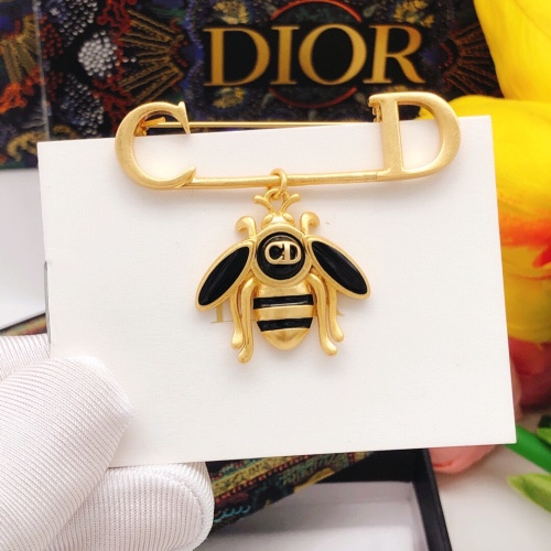 Christian Dior Brooches For Women #1238951 $27.00 USD, Wholesale Replica Christian Dior Brooches