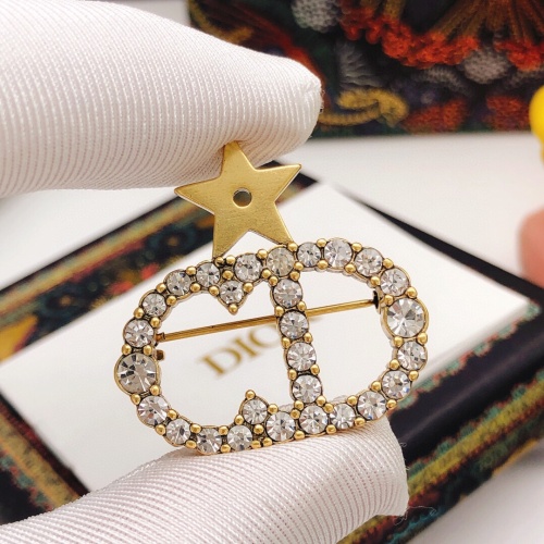 Christian Dior Brooches For Women #1238952 $27.00 USD, Wholesale Replica Christian Dior Brooches