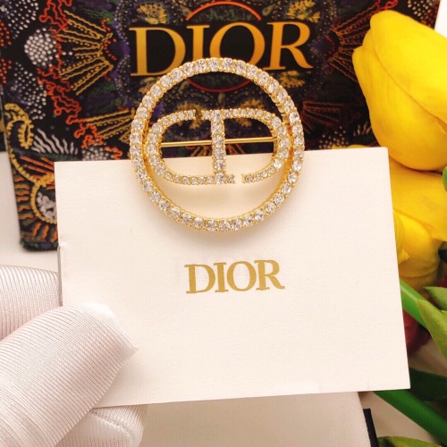 Replica Christian Dior Brooches For Women #1238953 $29.00 USD for Wholesale