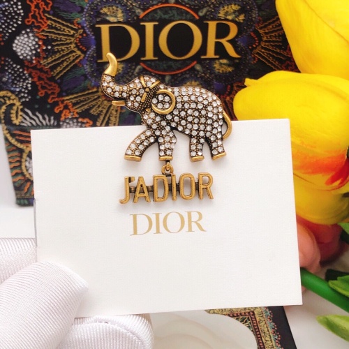 Replica Christian Dior Brooches For Women #1238957 $32.00 USD for Wholesale