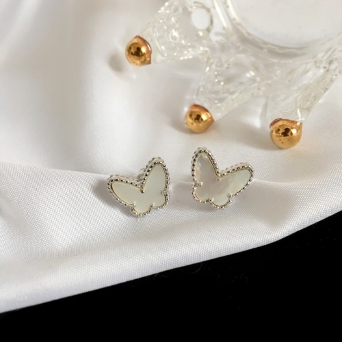 Van Cleef &amp; Arpels Earrings For Women #1239103 $25.00 USD, Wholesale Replica Van Cleef &amp; Arpels Earrings