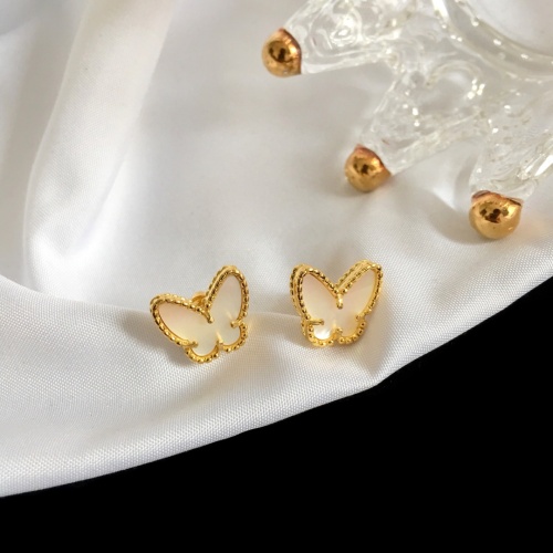 Van Cleef &amp; Arpels Earrings For Women #1239107 $25.00 USD, Wholesale Replica Van Cleef &amp; Arpels Earrings