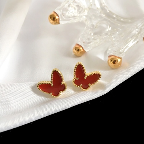 Van Cleef &amp; Arpels Earrings For Women #1239120 $25.00 USD, Wholesale Replica Van Cleef &amp; Arpels Earrings