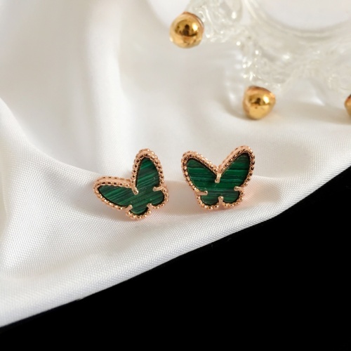 Van Cleef &amp; Arpels Earrings For Women #1239127 $25.00 USD, Wholesale Replica Van Cleef &amp; Arpels Earrings