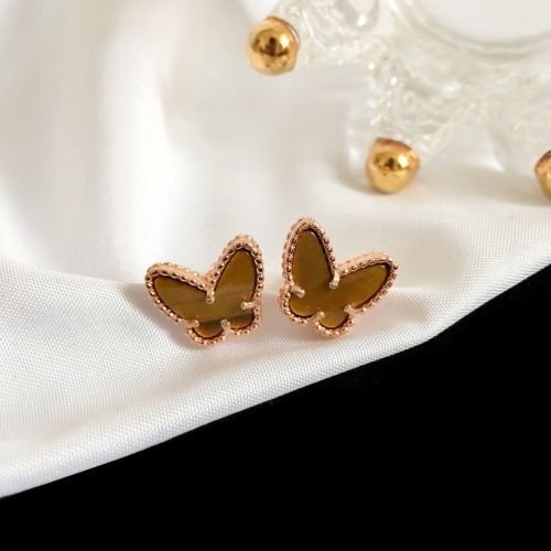 Van Cleef &amp; Arpels Earrings For Women #1239137 $25.00 USD, Wholesale Replica Van Cleef &amp; Arpels Earrings