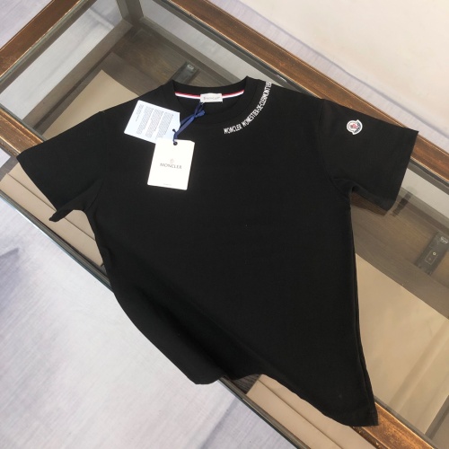 Moncler T-Shirts Short Sleeved For Unisex #1239202 $41.00 USD, Wholesale Replica Moncler T-Shirts