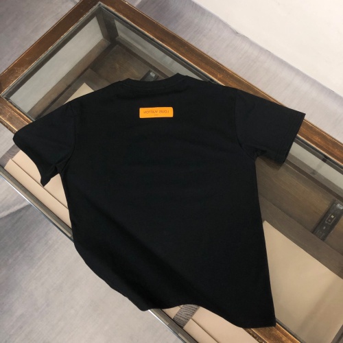 Replica Louis Vuitton LV T-Shirts Short Sleeved For Unisex #1239253 $41.00 USD for Wholesale