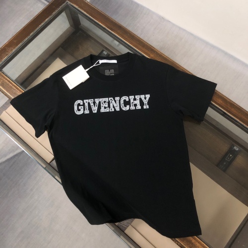 Givenchy T-Shirts Short Sleeved For Unisex #1239265 $41.00 USD, Wholesale Replica Givenchy T-Shirts