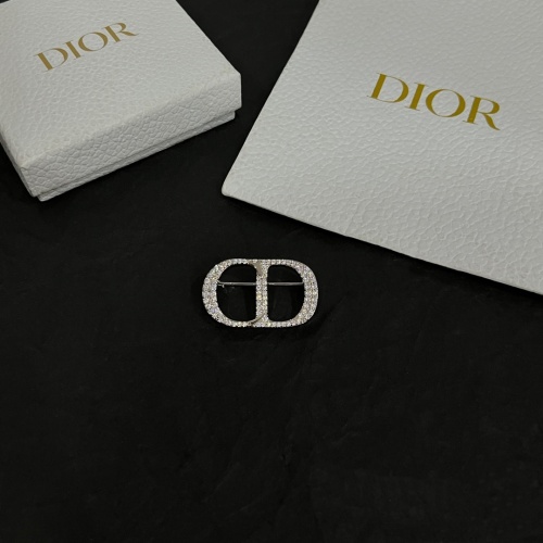 Replica Christian Dior Brooches For Women #1239907 $38.00 USD for Wholesale