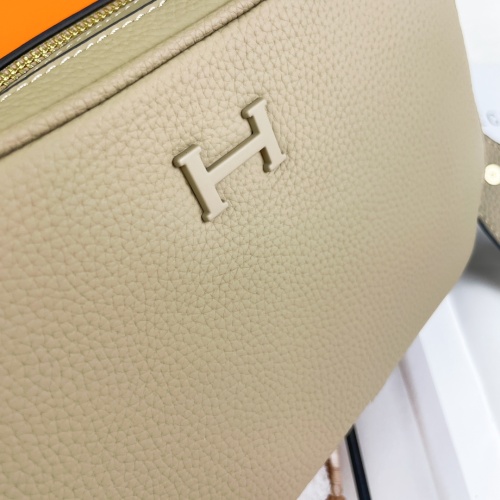 Replica Hermes AAA Quality Messenger Bags For Women #1240032 $68.00 USD for Wholesale