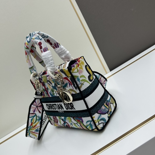 Replica Christian Dior AAA Quality Handbags For Women #1241123 $122.00 USD for Wholesale