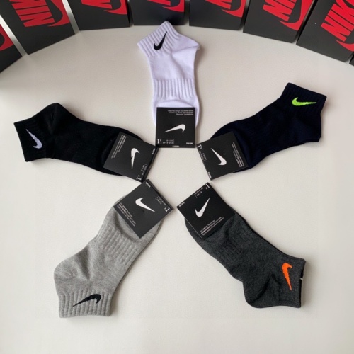 Replica Nike Socks #1241897 $27.00 USD for Wholesale