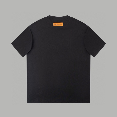 Replica Louis Vuitton LV T-Shirts Short Sleeved For Unisex #1241904 $45.00 USD for Wholesale