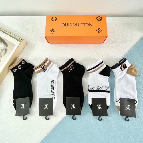 Louis Vuitton LV Socks For Unisex #1242083 $27.00 USD, Wholesale Replica Louis Vuitton LV Socks