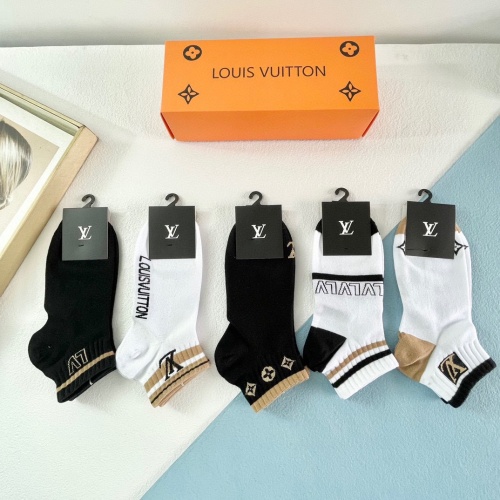 Replica Louis Vuitton LV Socks For Unisex #1242083 $27.00 USD for Wholesale