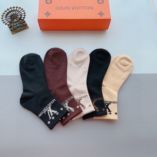 Replica Louis Vuitton LV Socks #1242244 $27.00 USD for Wholesale