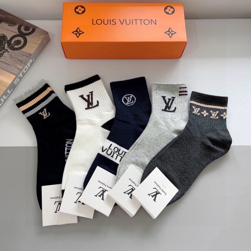 Replica Louis Vuitton LV Socks #1242247 $29.00 USD for Wholesale