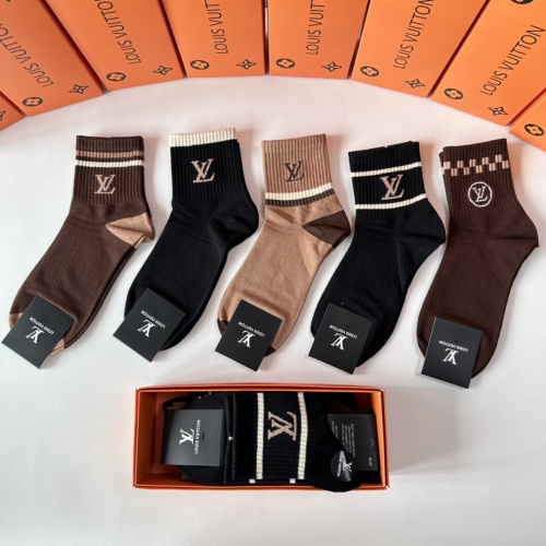 Replica Louis Vuitton LV Socks #1242414 $27.00 USD for Wholesale