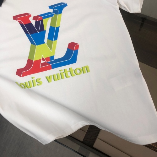 Replica Louis Vuitton LV T-Shirts Short Sleeved For Unisex #1244130 $41.00 USD for Wholesale