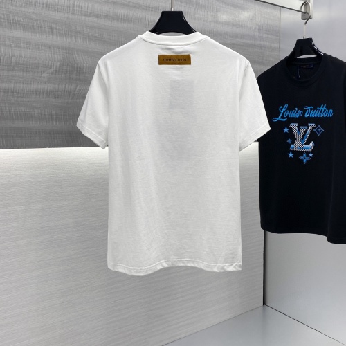 Replica Louis Vuitton LV T-Shirts Short Sleeved For Unisex #1244227 $64.00 USD for Wholesale