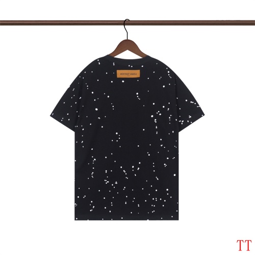 Replica Louis Vuitton LV T-Shirts Short Sleeved For Unisex #1248369 $32.00 USD for Wholesale