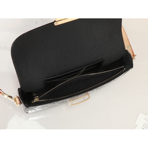 Replica Louis Vuitton AAA Quality Messenger Bags For Women #1248977 $64.00 USD for Wholesale