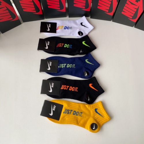 Replica Nike Socks #1249891 $27.00 USD for Wholesale