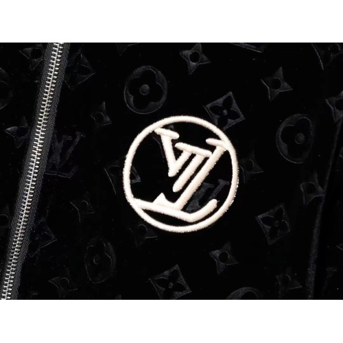 Replica Louis Vuitton LV Tracksuits Long Sleeved For Men #1250951 $82.00 USD for Wholesale