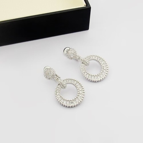 Van Cleef &amp; Arpels Earrings For Women #1252101 $29.00 USD, Wholesale Replica Van Cleef &amp; Arpels Earrings